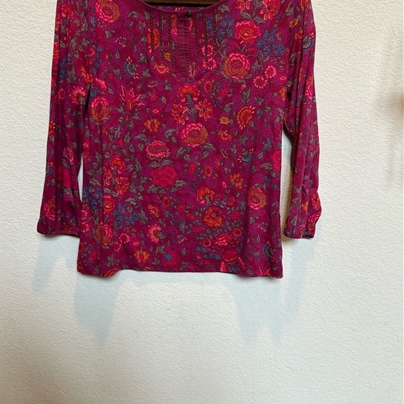 Red Floral Women's Top - Picture 2 of 5